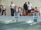 В смоленском бассейне «Днепр» начались соревнования по плаванию