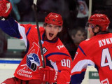 Возрожденный «Локомотив» победил в первом матче в ВХЛ
