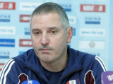 Аутсайдер российской премьер-лиги уволил тренера после разгрома