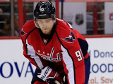 Евгений Кузнецов забросил первую шайбу в НХЛ