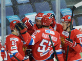Российские хоккеисты одержали первую победу на Евротуре