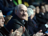 Лукашенко назвал себя профессиональным футболистом