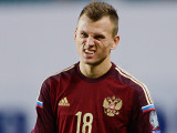 Травмированный футболист сборной России сыграет в защитном шлеме