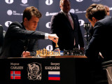 Карякин и Карлсен сыграли вничью в заключительной партии финала чемпионата мира