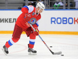 Путин забросил шесть шайб в хоккейном матче в Сочи