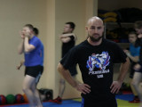 Боец Максим Отроков провел тренировку для юных смолян